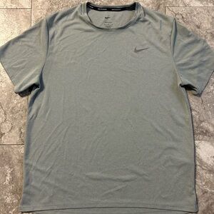 Nike Men's Dri-FIT Nike Running Fitness T Shirt Clay Green Medium